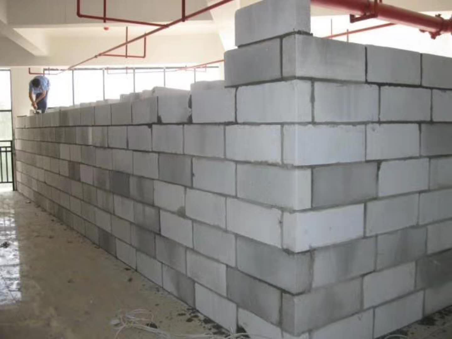 海南蒸压加气混凝土砌块承重墙静力和抗震性能的研究